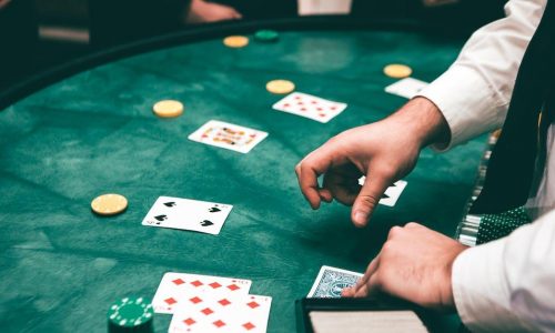 Hvorfor bør man sammenligne online casinoer?