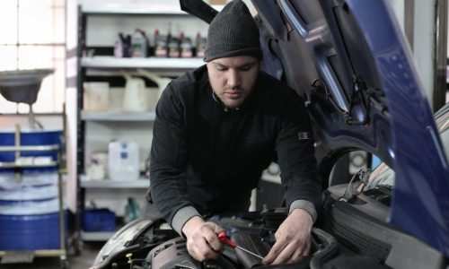 Autoværksted med god service – det skal du kigge efter som bilejer